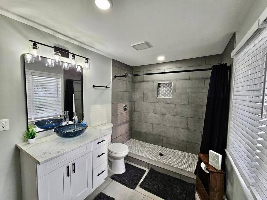 Private With Seperate Bathroom Near Downtown Atl