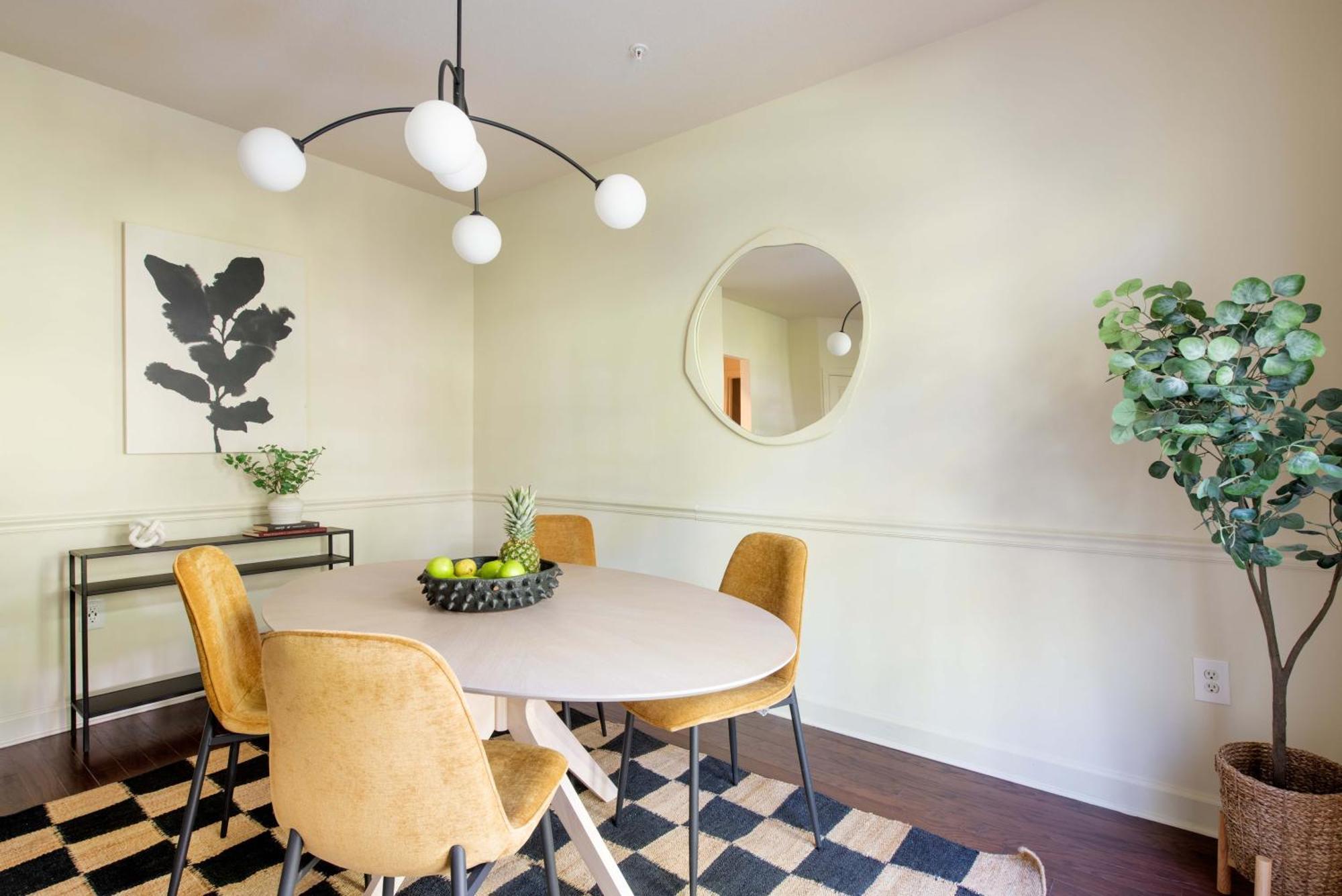 Tres Chic Apartment Atlanta
