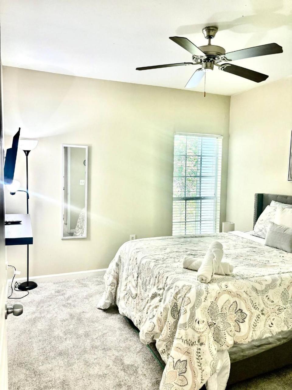 Luxury -2br- Buckhead Retreat - Free Parking * Atlanta