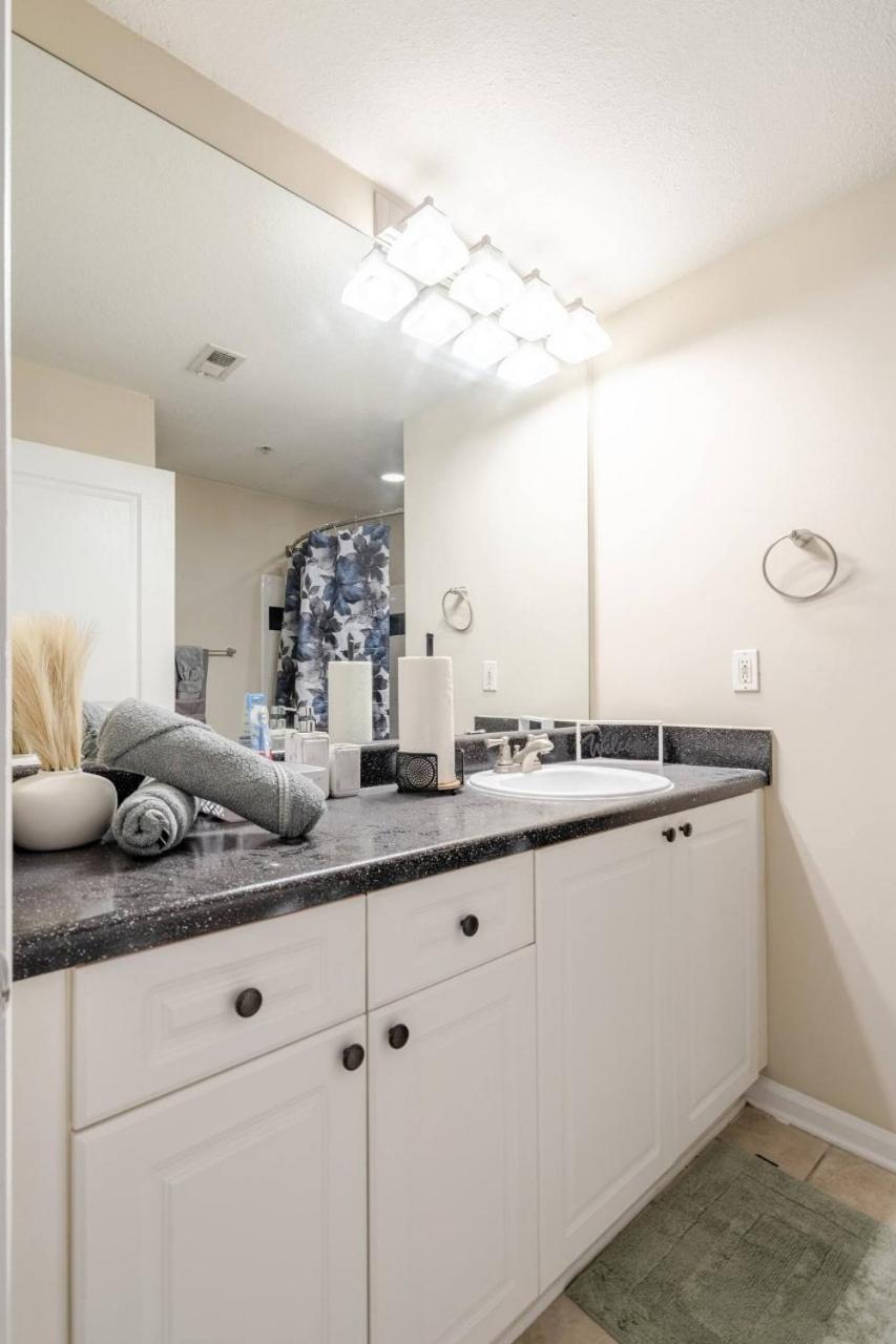 Luxury -2br- Buckhead Retreat - Free Parking Apartment *