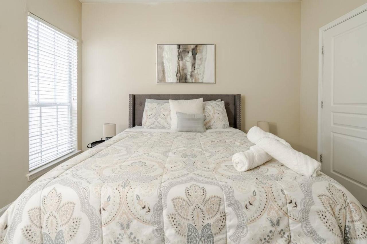 Luxury -2br- Buckhead Retreat - Free Parking Apartment Atlanta