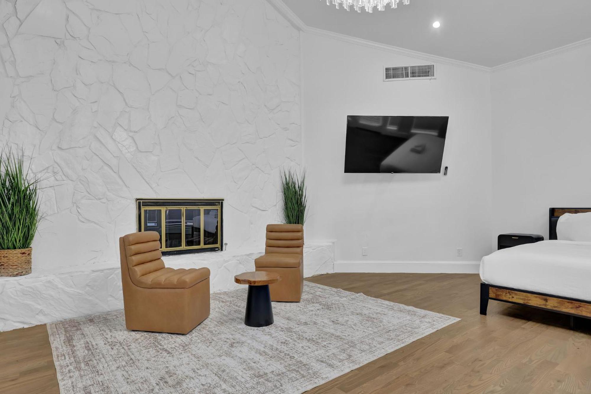 Luxury 7br Buckhead Oasis Wpool,gameroom&firepit