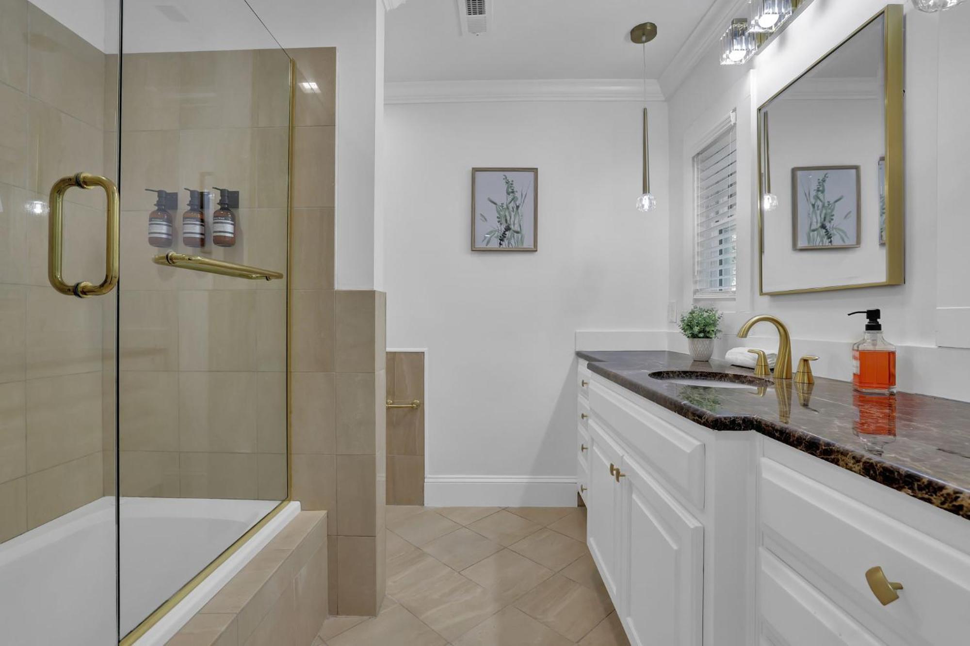 Luxury 7br Buckhead Oasis Wpool,gameroom&firepit Atlanta