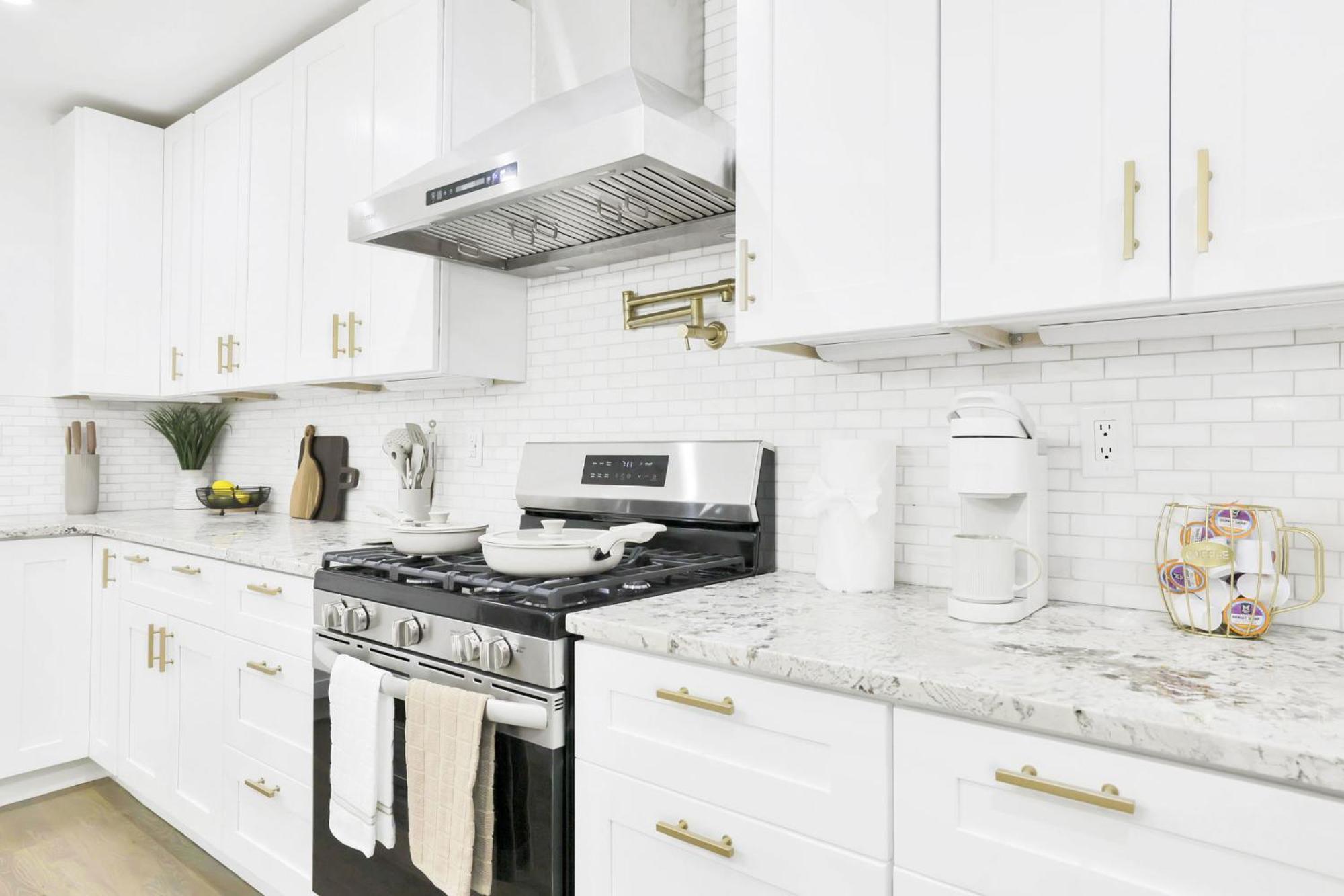 Luxury 7br Buckhead Oasis Wpool,gameroom&firepit Holiday home