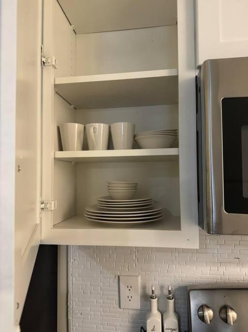 Midtown Luxury Getaway Apartment *