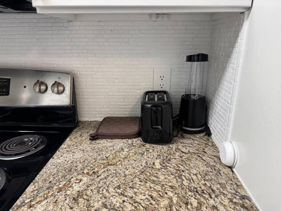 Apartment Midtown Luxury Getaway *