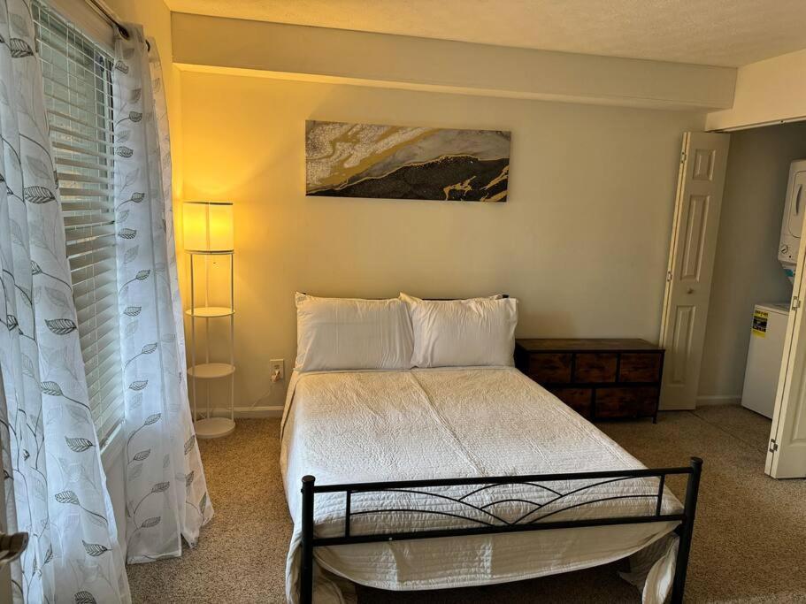 Midtown Luxury Getaway Apartment