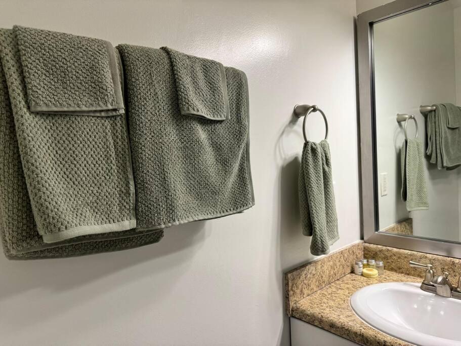 Midtown Luxury Getaway Apartment