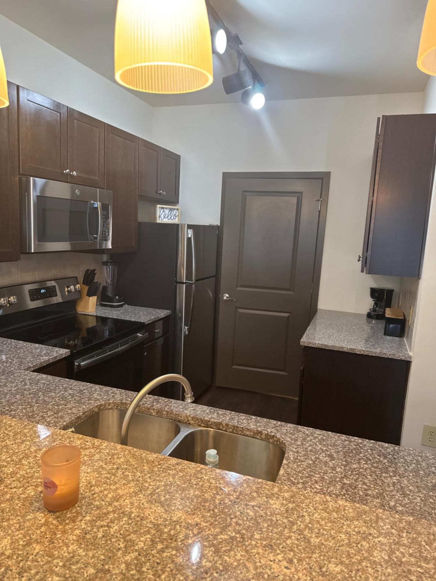 Atlantas Heart In Midtown Apartment