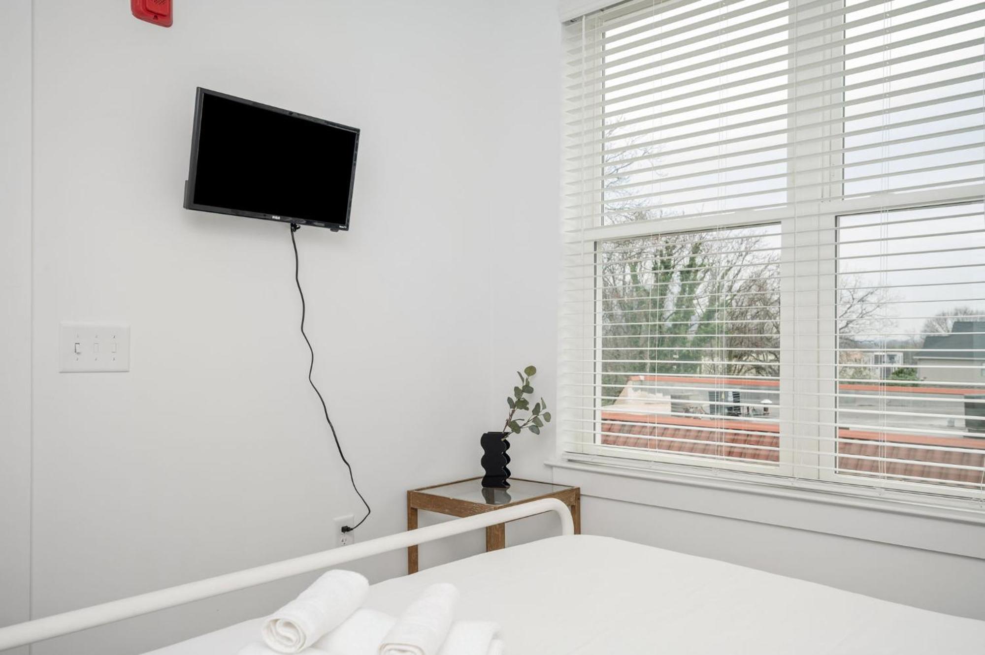 Luxury New 2b2b Private Balcony 542blvd