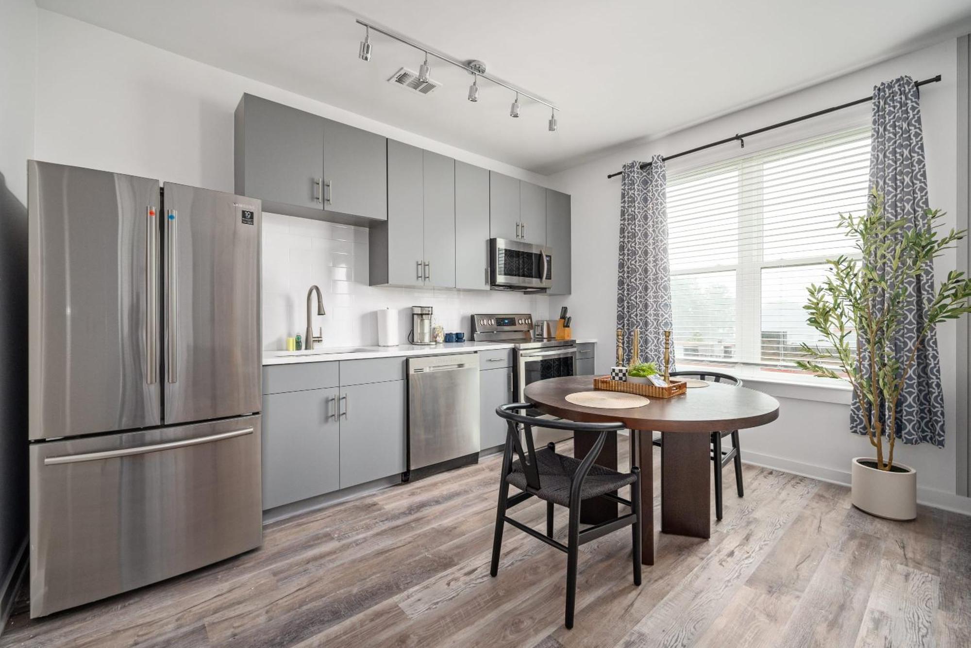 Luxury 1b1b With Balcony Downtown 542blvd Holiday home Atlanta