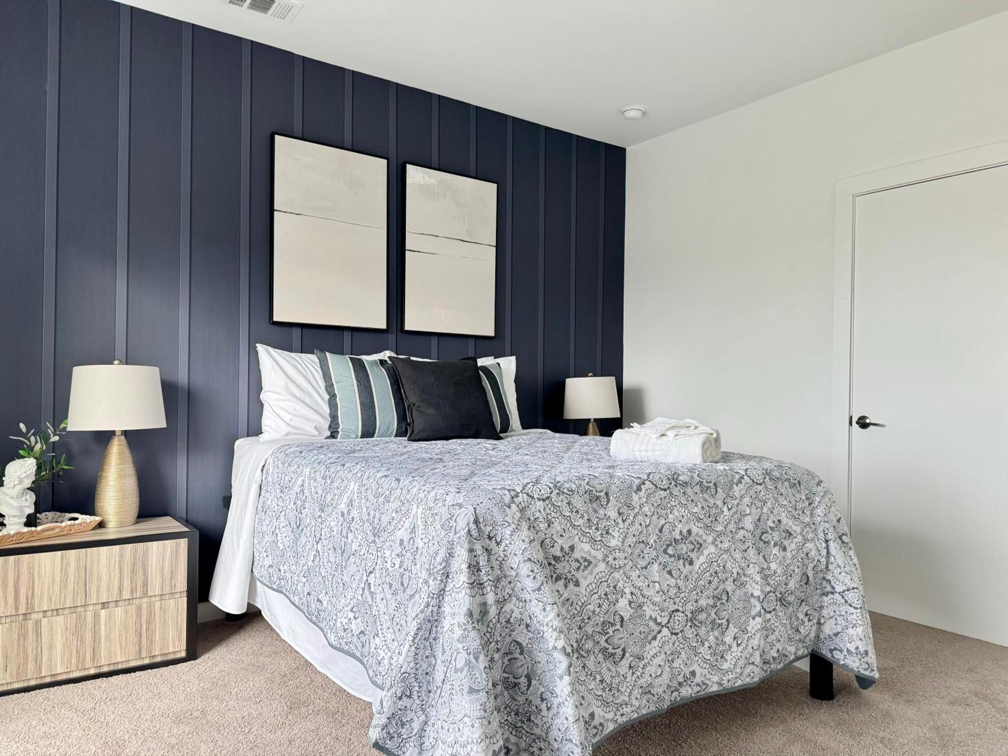 Luxury 1b1b With Balcony Downtown 542blvd Holiday home *