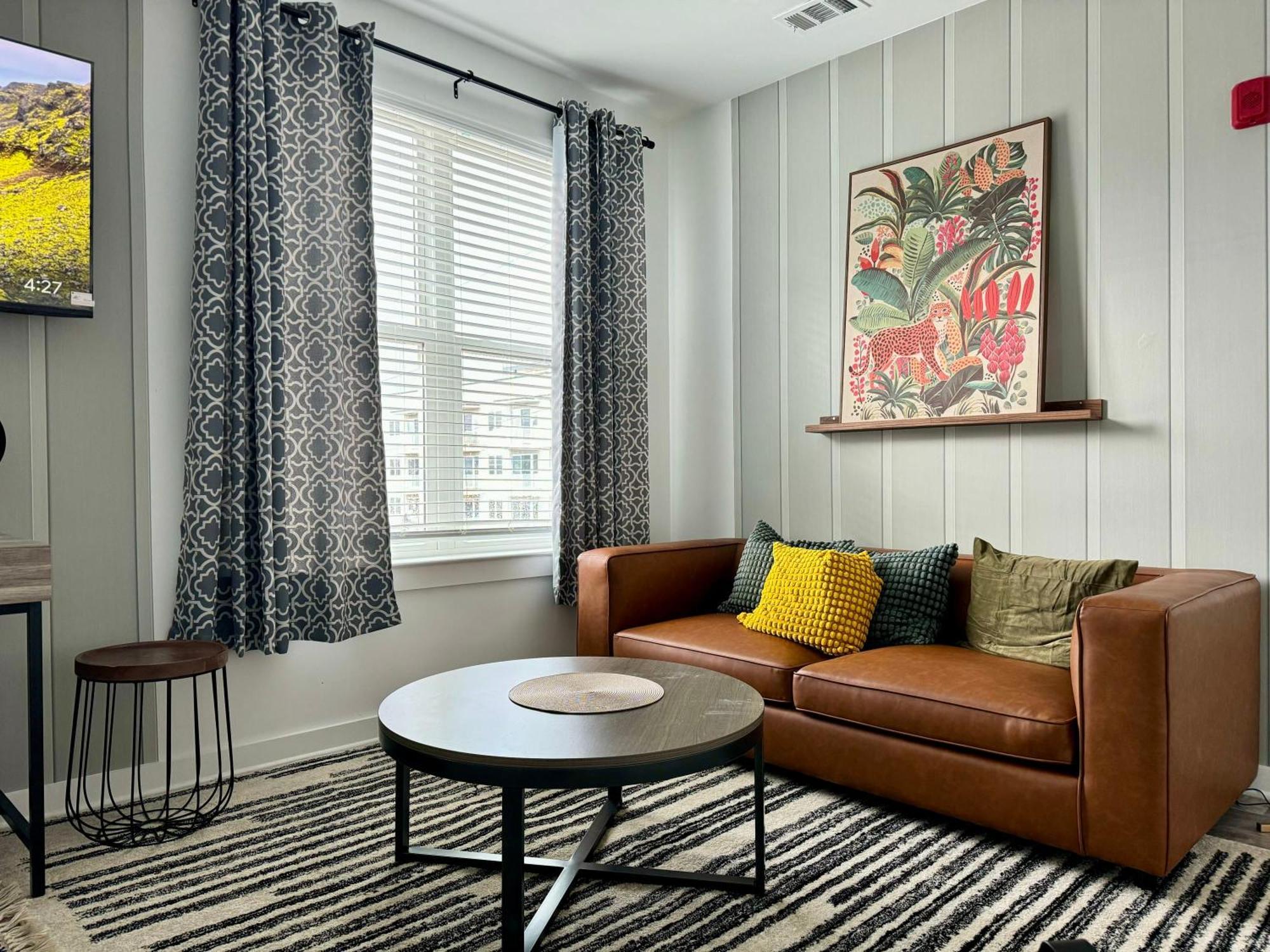 Luxury 1b1b With Balcony Downtown 542blvd * Atlanta