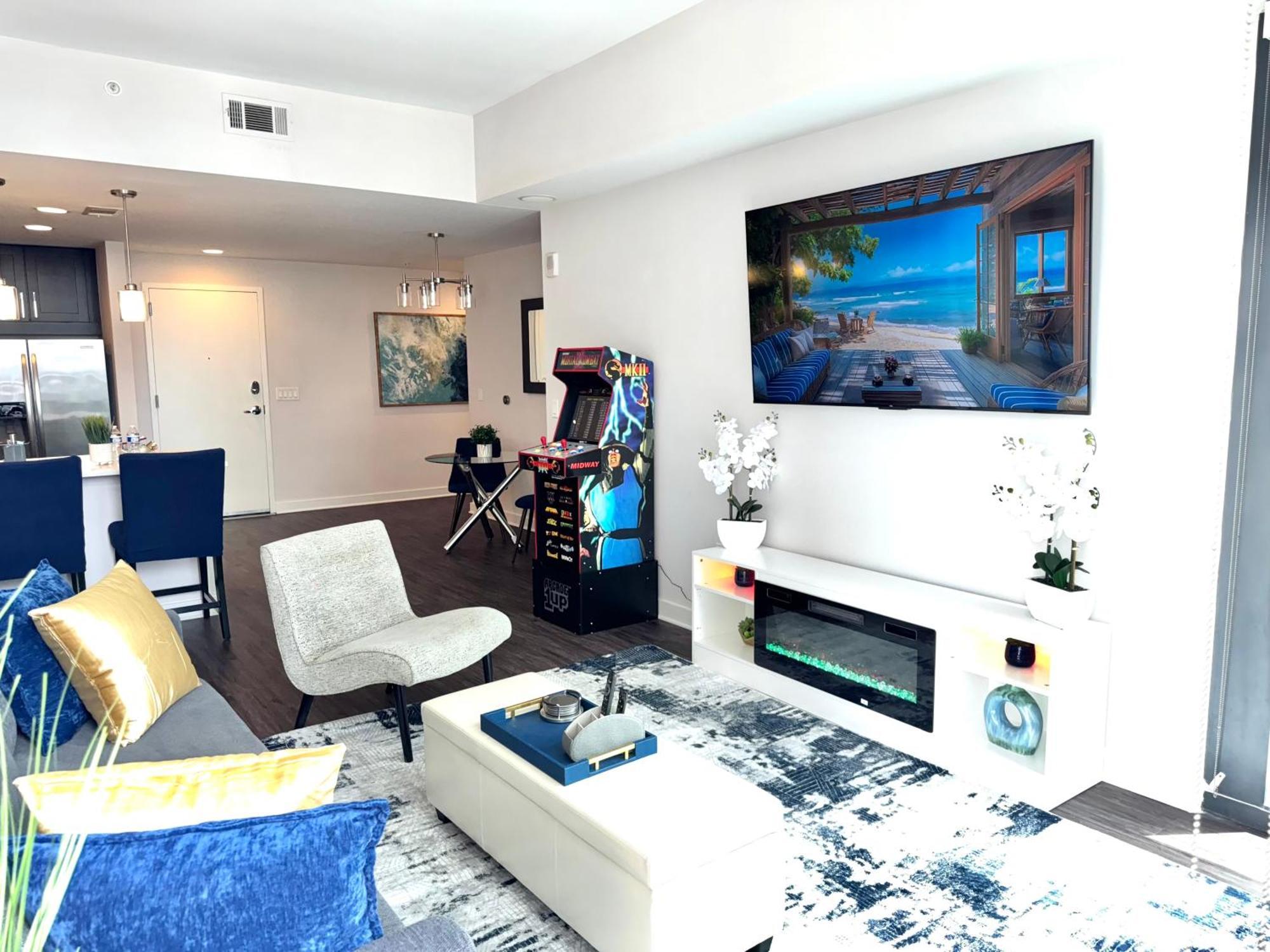 Skyline Luxe Penthouse, Floor, Balcony, Pool, Amazing View * Atlanta