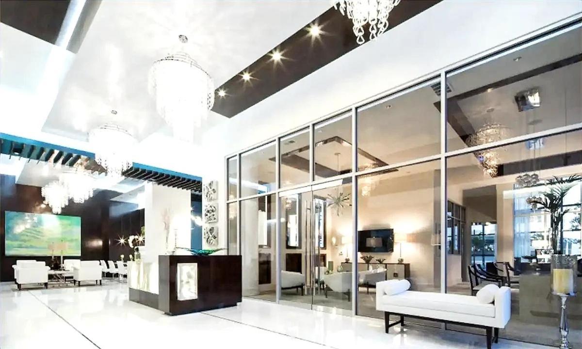 Skyline Retreat Penthouse, Floor, Year Round Pool, View! *