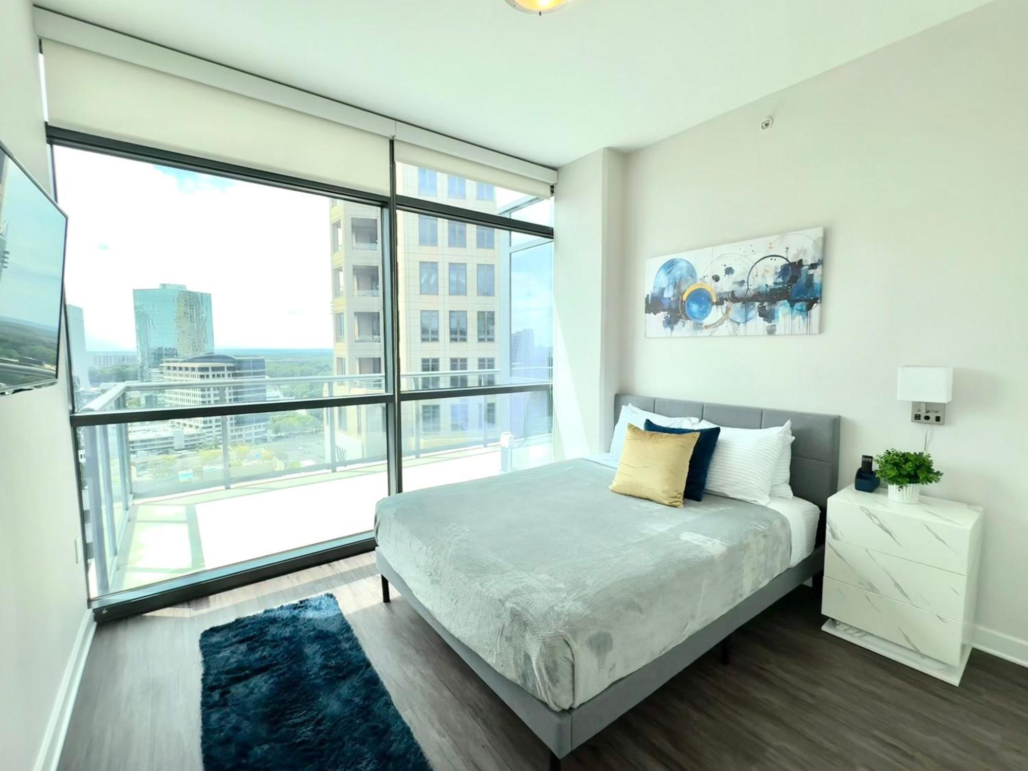 Skyline Retreat Penthouse, Floor, Year Round Pool, View! *