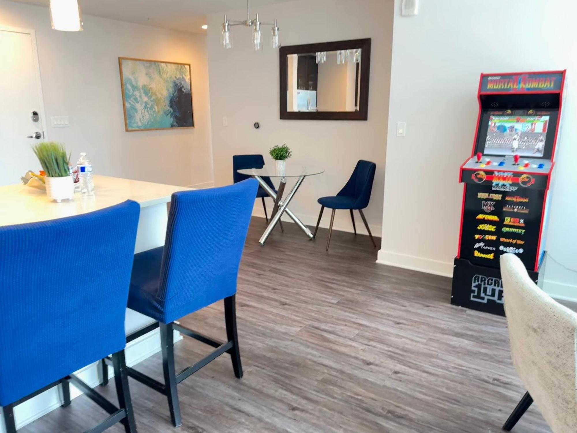 Skyline Retreat Penthouse, Floor, Year Round Pool, View! *