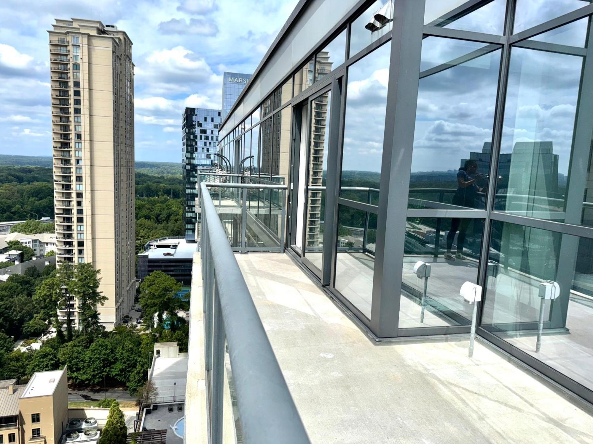 Skyline Retreat Penthouse, Floor, Year Round Pool, View! * Atlanta