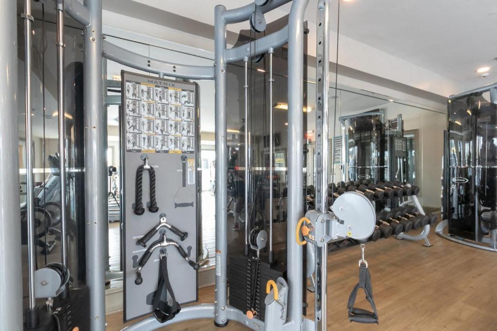 Apartment Crest At Midtown 1525 L 2 Bedroom 2 Bath *