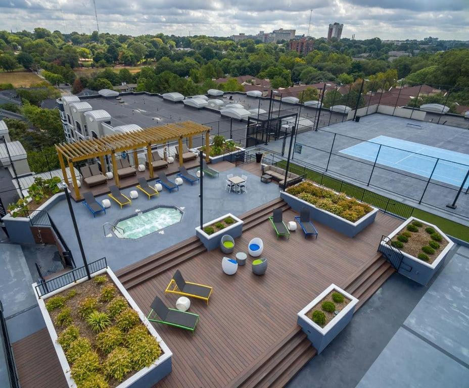 Crest At Midtown 1525 L 2 Bedroom 2 Bath Apartment *