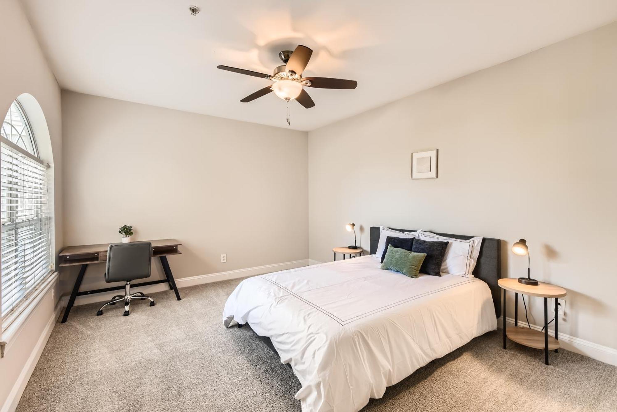 Crest At Midtown 1525 L 2 Bedroom 2 Bath Atlanta