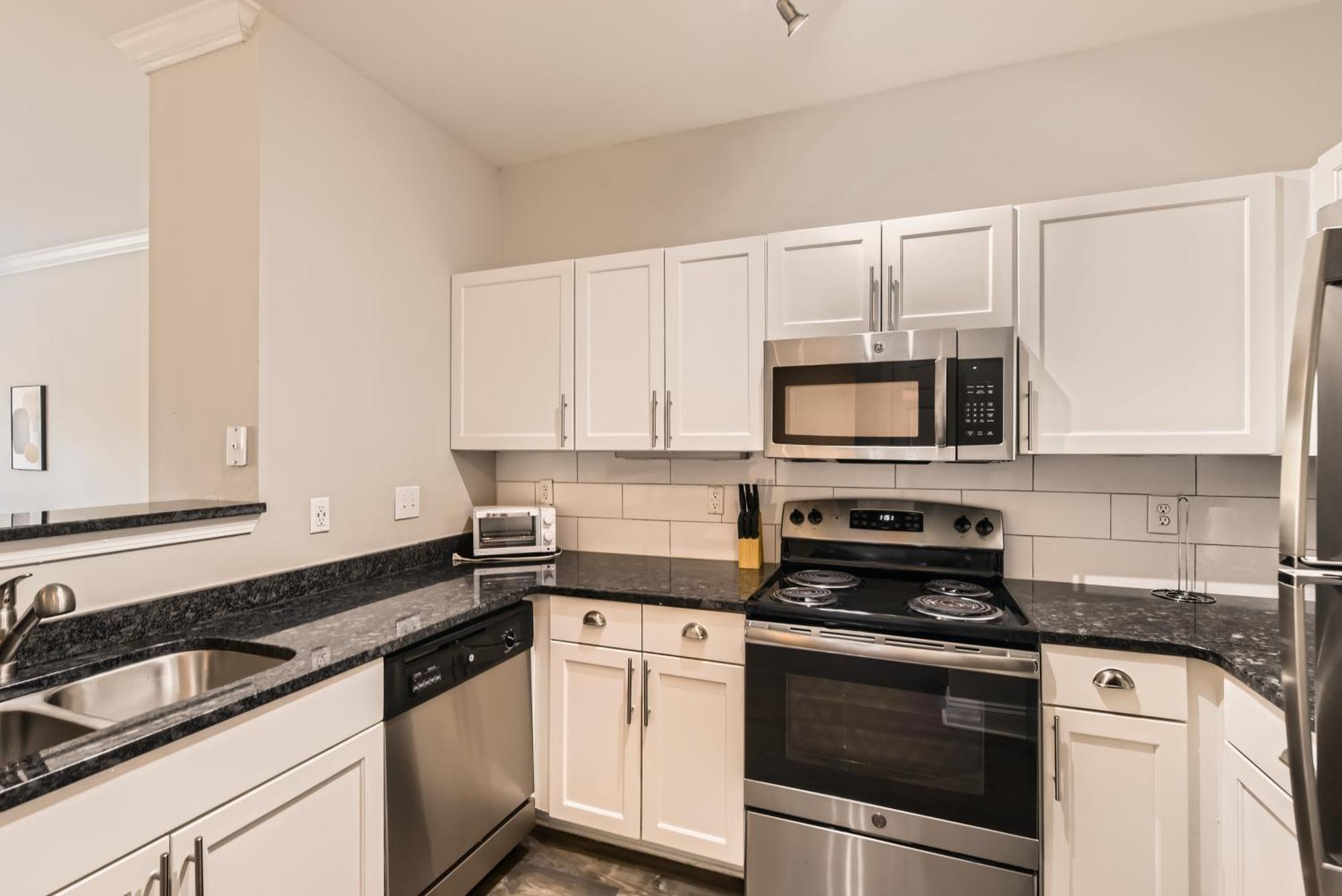 Crest At Midtown 1413 L 1 Bedroom 1 Bathroom Atlanta