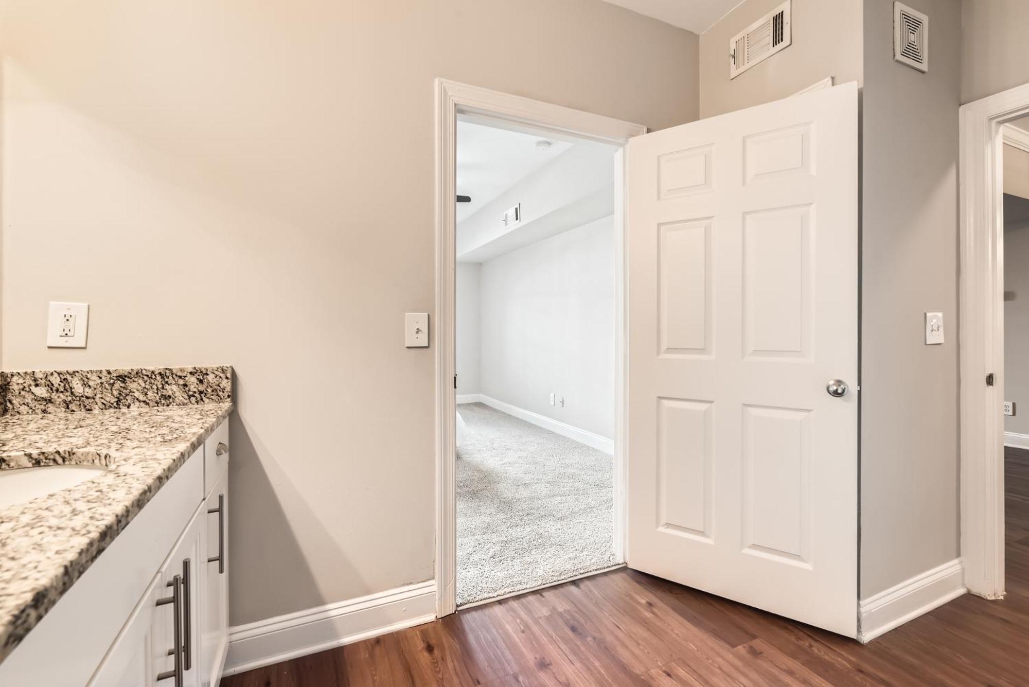 Crest At Midtown 1525 L 2 Bedroom 2 Bath Apartment