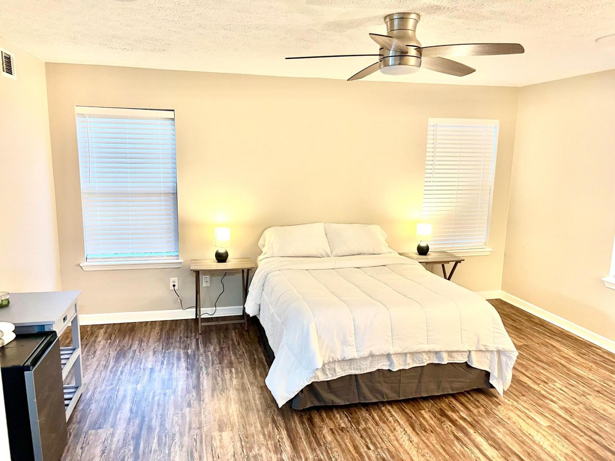 Rooms By Month Atlanta Atlanta