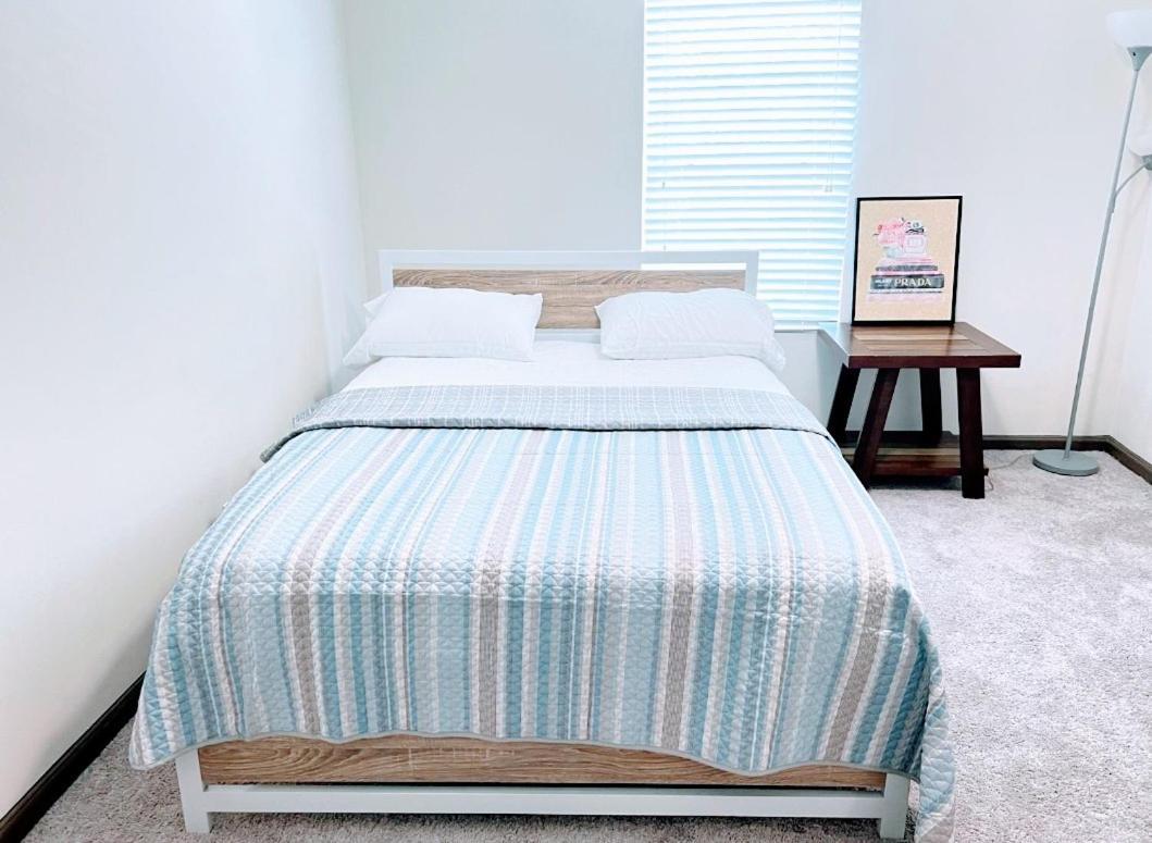 Entire Cozy 2-bedroom In Atlanta
