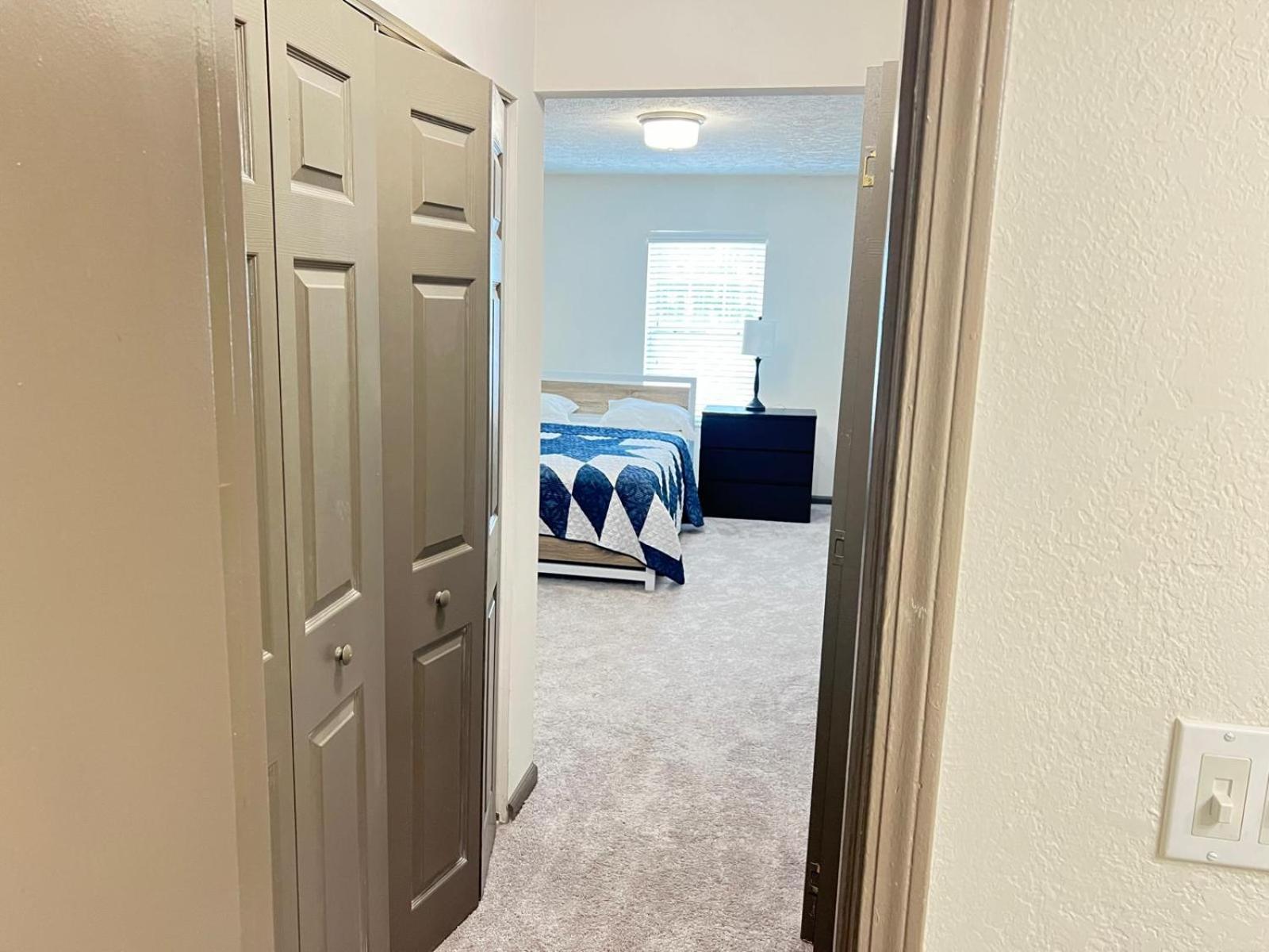 Entire Cozy 2-bedroom In Apartment *