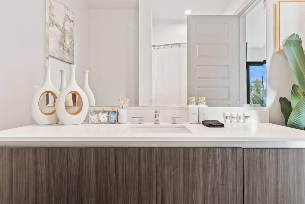 Apartment New! Luxury Champagne Towers Kingbed Freeparking Atlanta