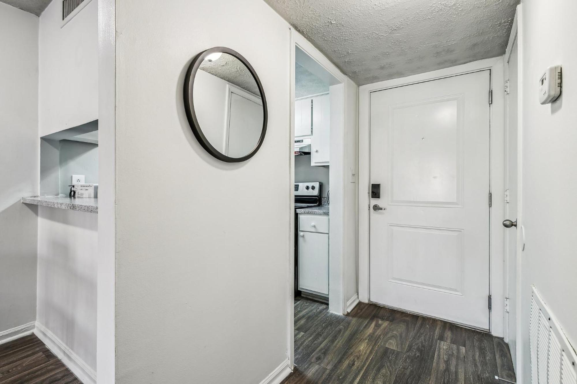Halsten At Vinings 3006 Spacious 1 Bed 1 Bath *