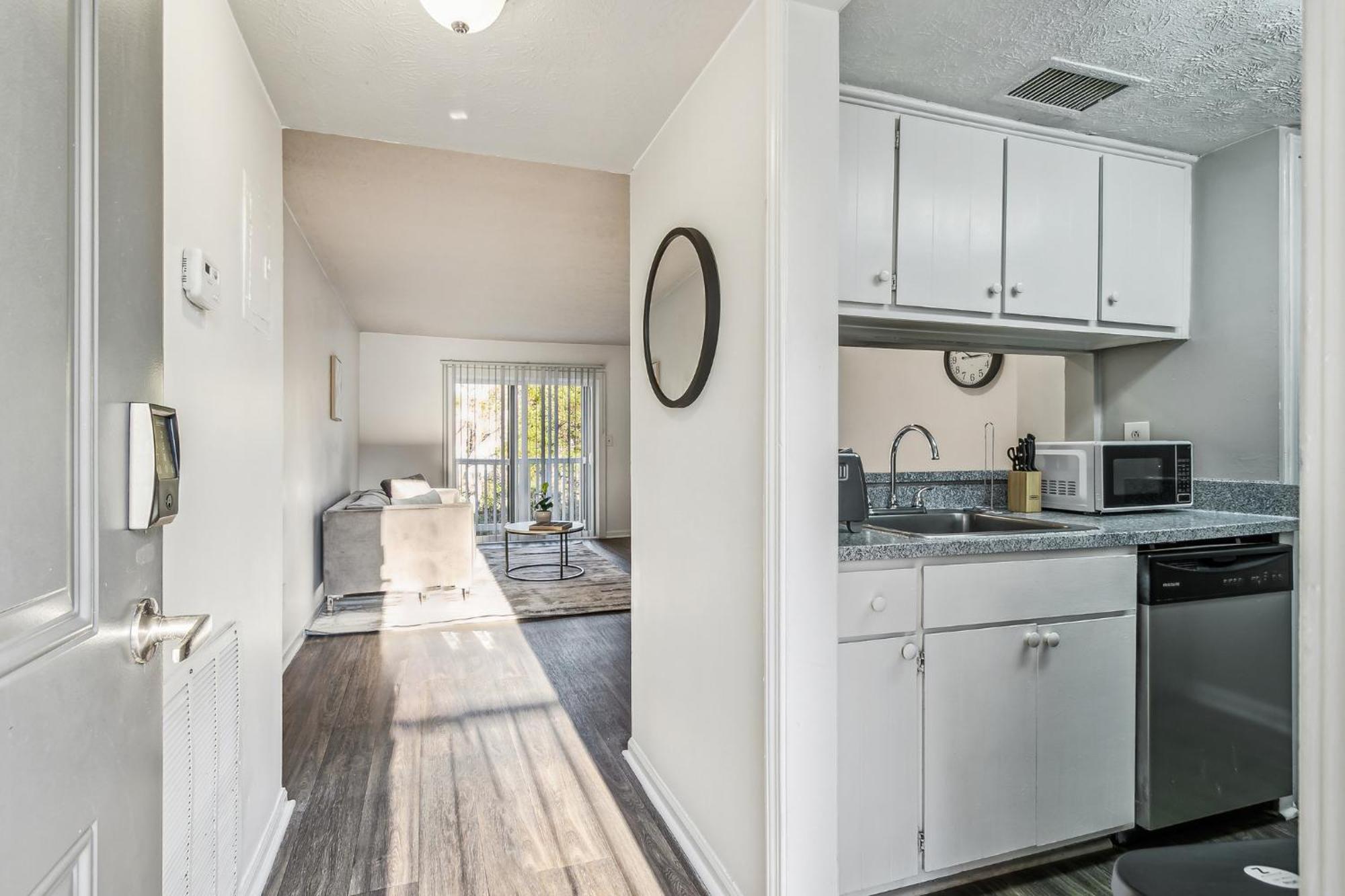 Halsten At Vinings 3006 Spacious 1 Bed 1 Bath * Atlanta