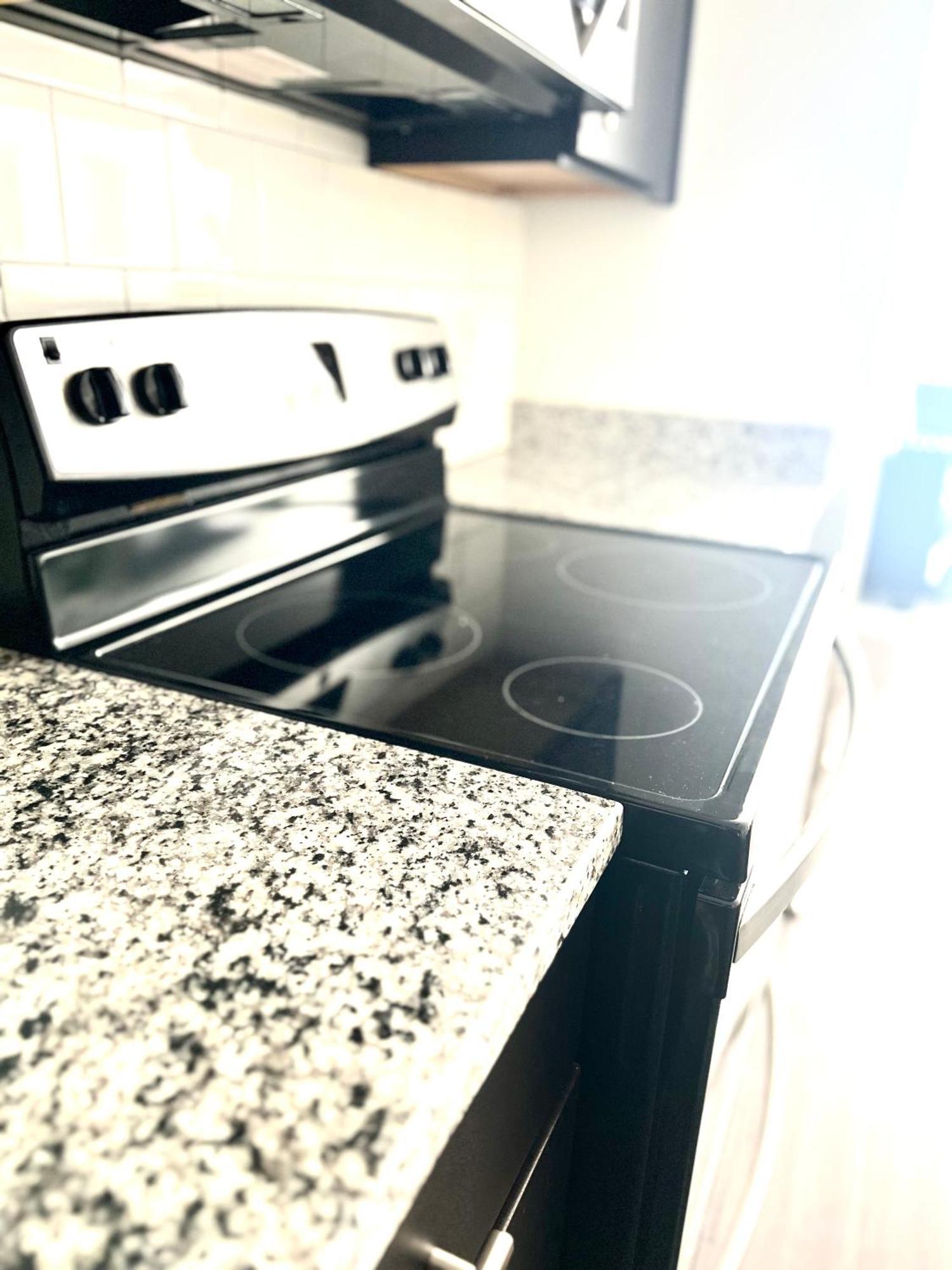 Beautiful At Midtown Apartment *