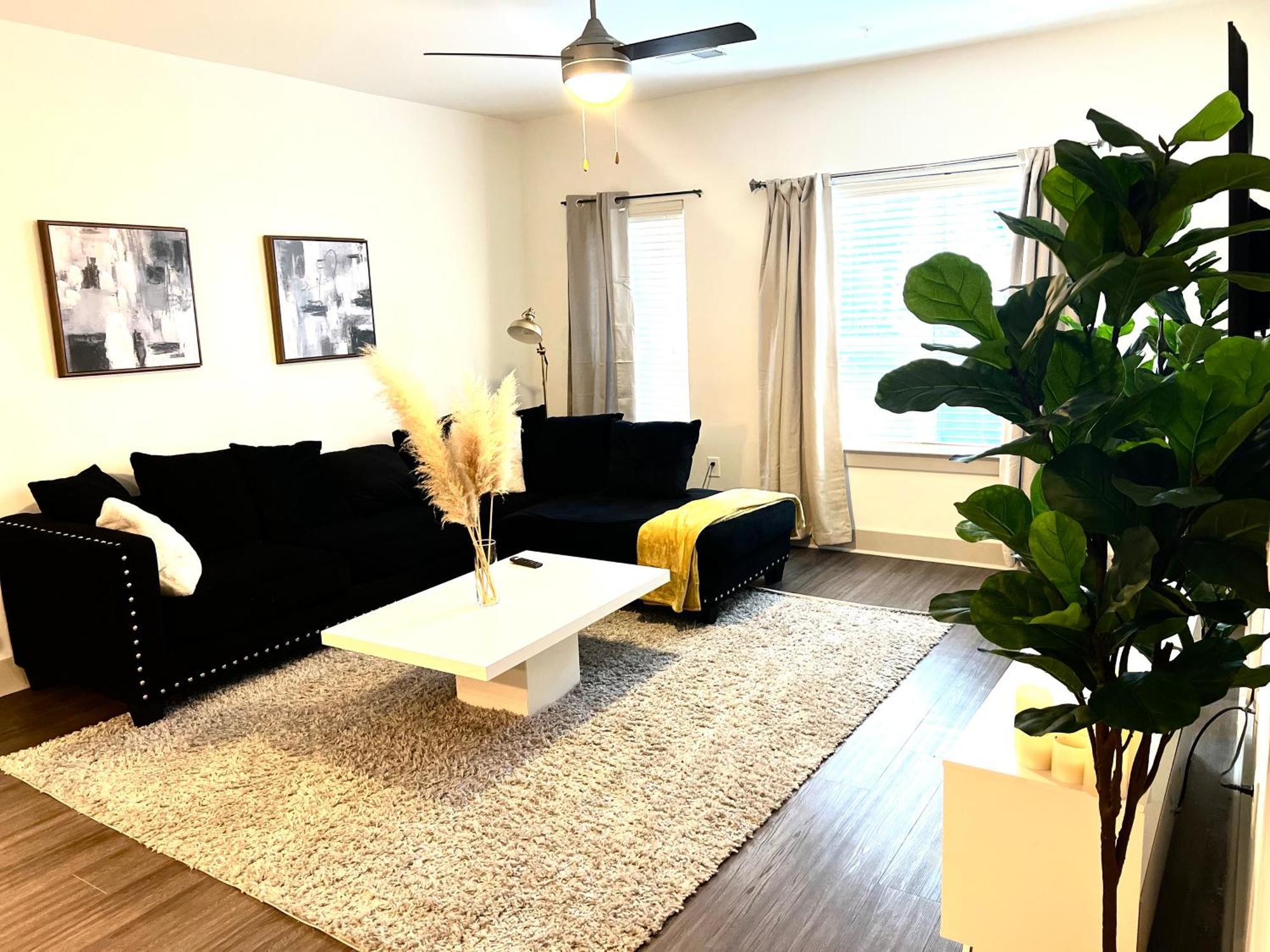 Apartment Beautiful At Midtown