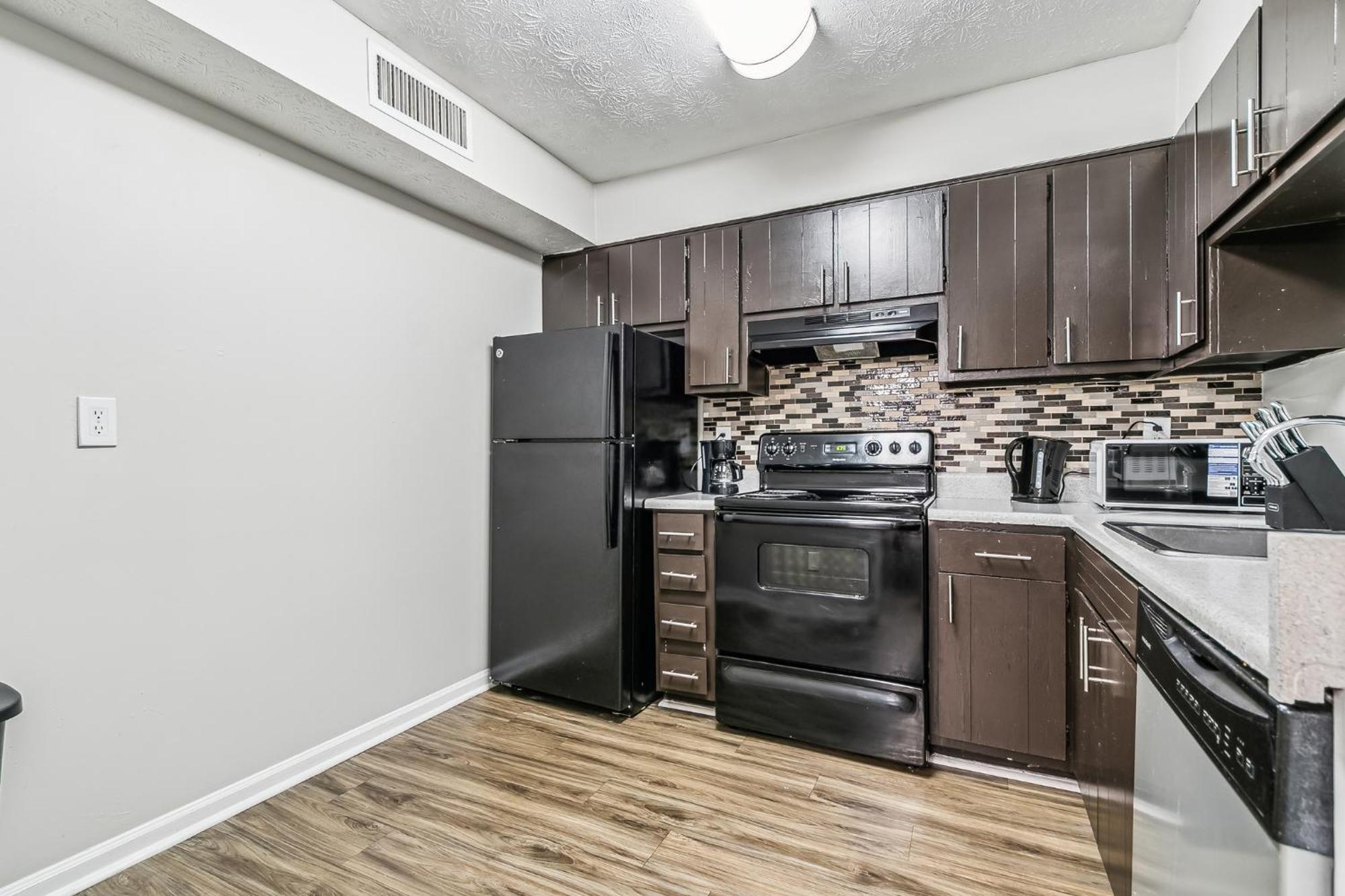Halsten At Vinings 4603 Spacious 2 Bed 15 Bath Apartment