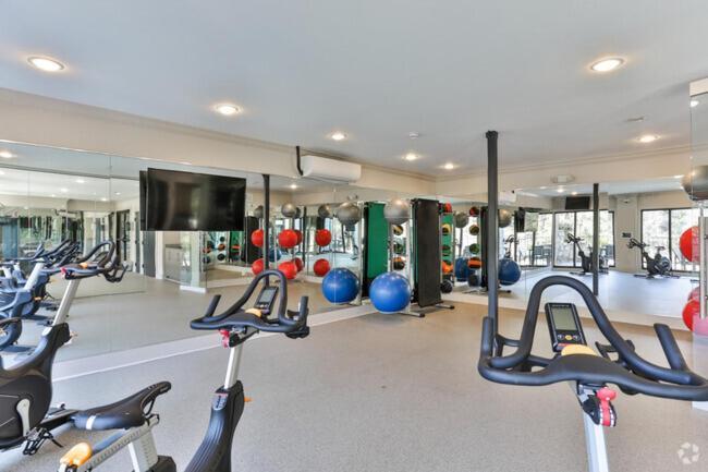 Apartment Halsten At Vinings 4603 Spacious 2 Bed 15 Bath