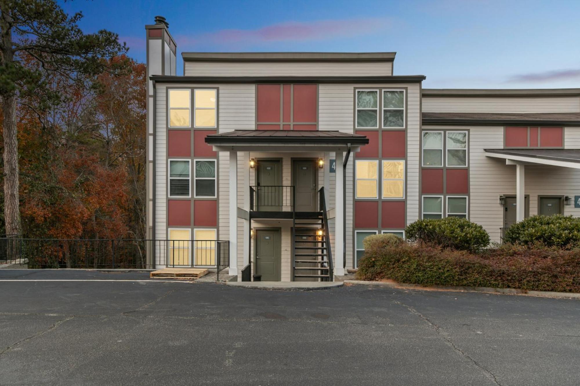 Halsten At Vinings 4203 Spacious 2 Bed 15 Bath Apartment *