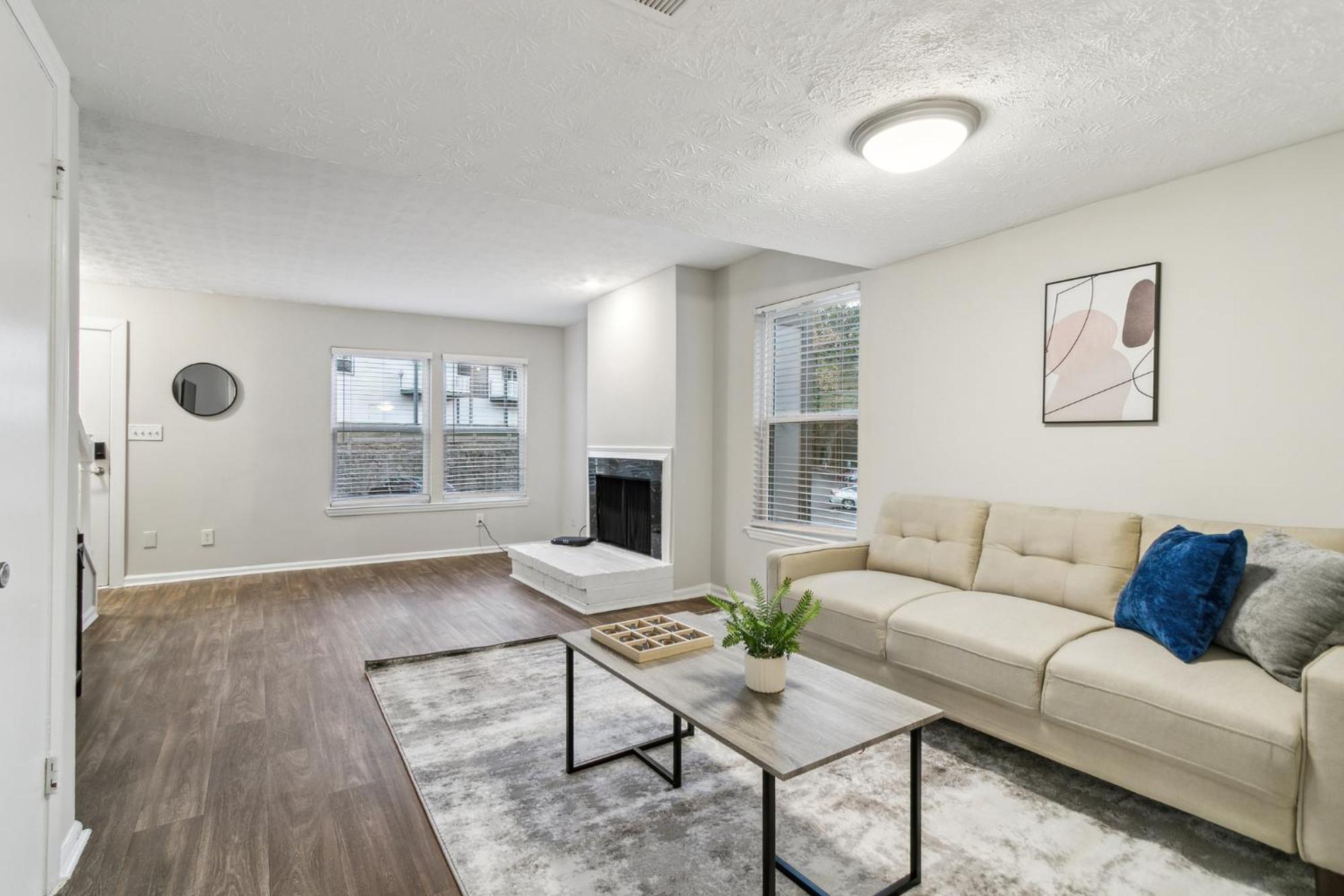 Apartment Halsten At Vinings 4203 Spacious 2 Bed 15 Bath Atlanta