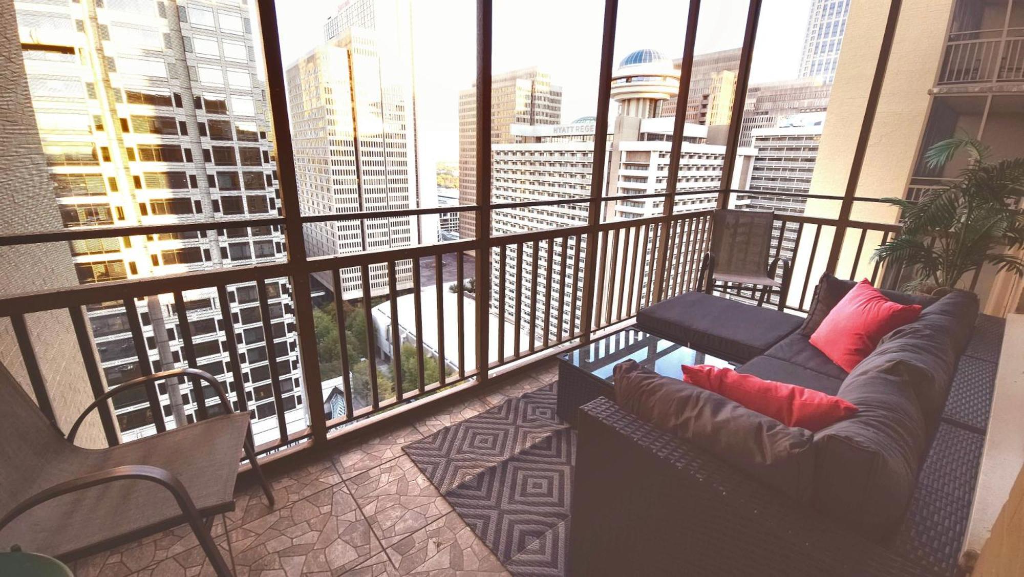 Comfy Downtown With Balcony Apartment Atlanta