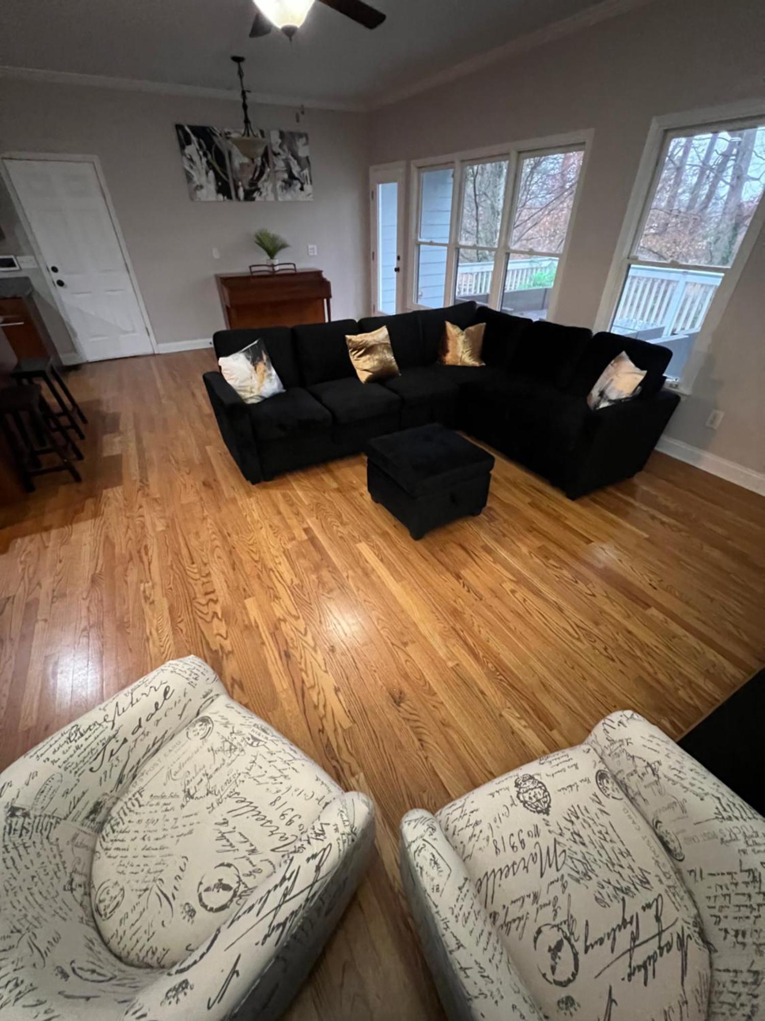 Spacious Gorgeous 3bd With Large Deck Close To Everything * Atlanta