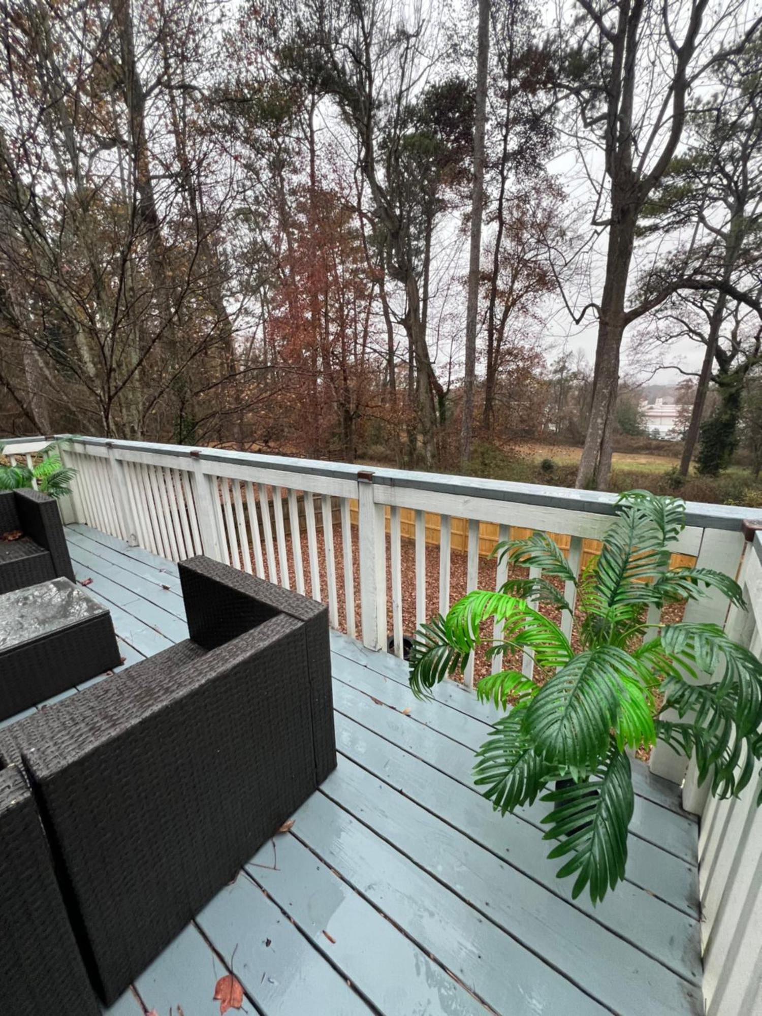 Holiday home Spacious Gorgeous 3bd With Large Deck Close To Everything *