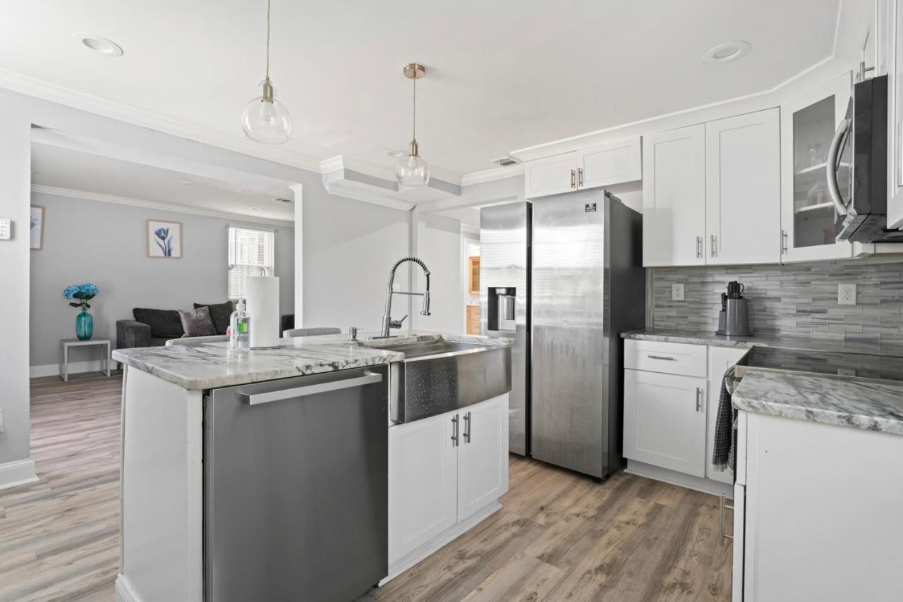 Luxurious 4br-4ba Private Duplex In Atl Holiday home *