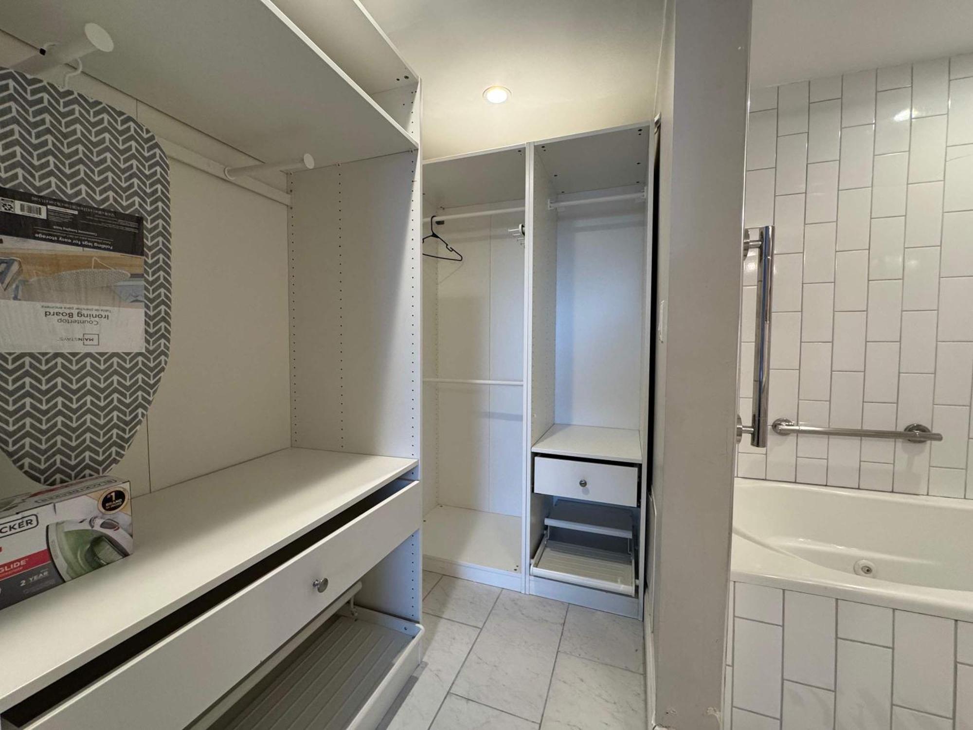 Heart Downtown King Bed View W Washer Dryer Lm906 Apartment *
