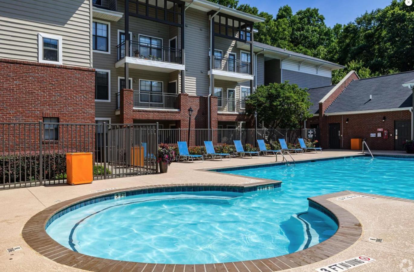 Apartment Landing At Monroe Place - 1 Bedroom In Direct Placeholder Neighborhood *
