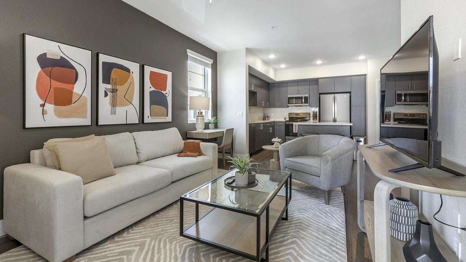 Landing At Monroe Place - 1 Bedroom In Direct Placeholder Neighborhood Apartment