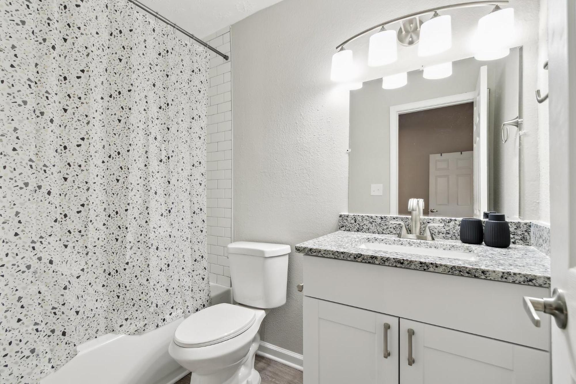 Apartment Halsten At Vinings Spacious 2104 L 215 Atlanta