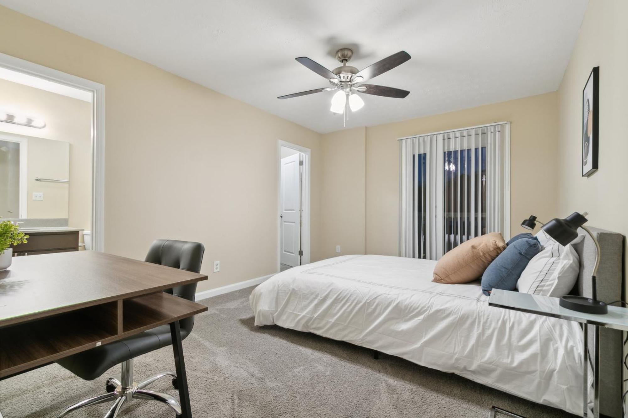 Apartment Halsten At Vinings 1505 L 2 Bed 15 Bath