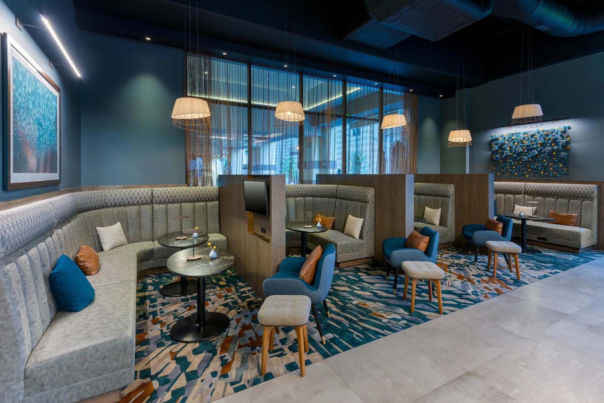 Hotel Courtyard By Marriott Midtown 3*