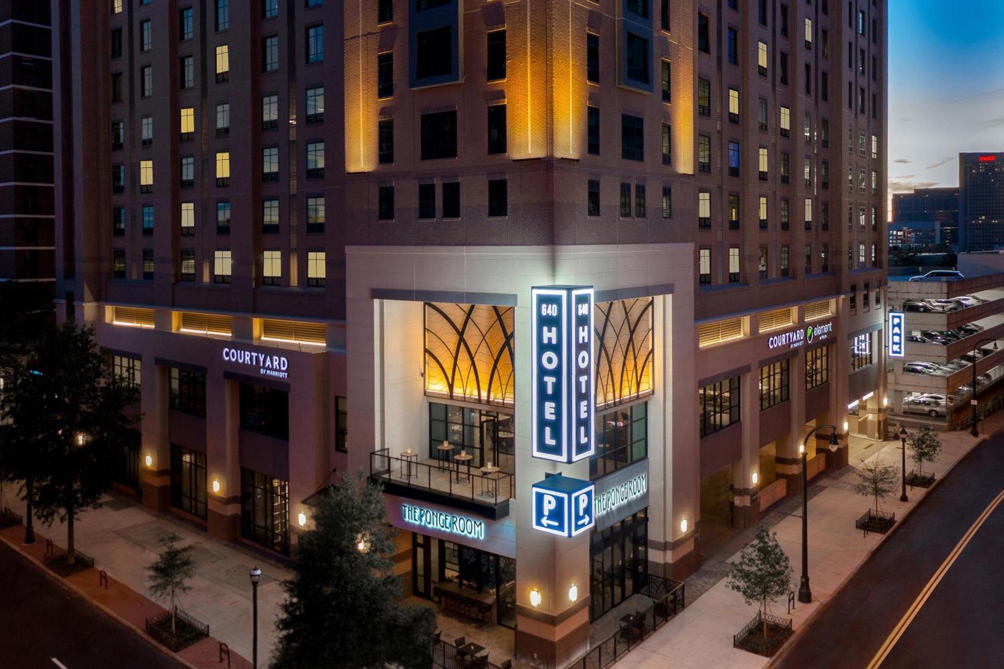 Hotel Courtyard By Marriott Midtown 3*